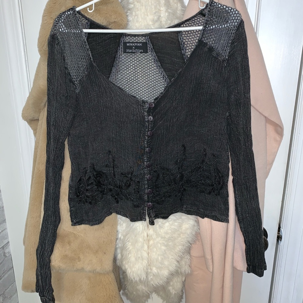 Dark grey Mink Pink cropped blouse
